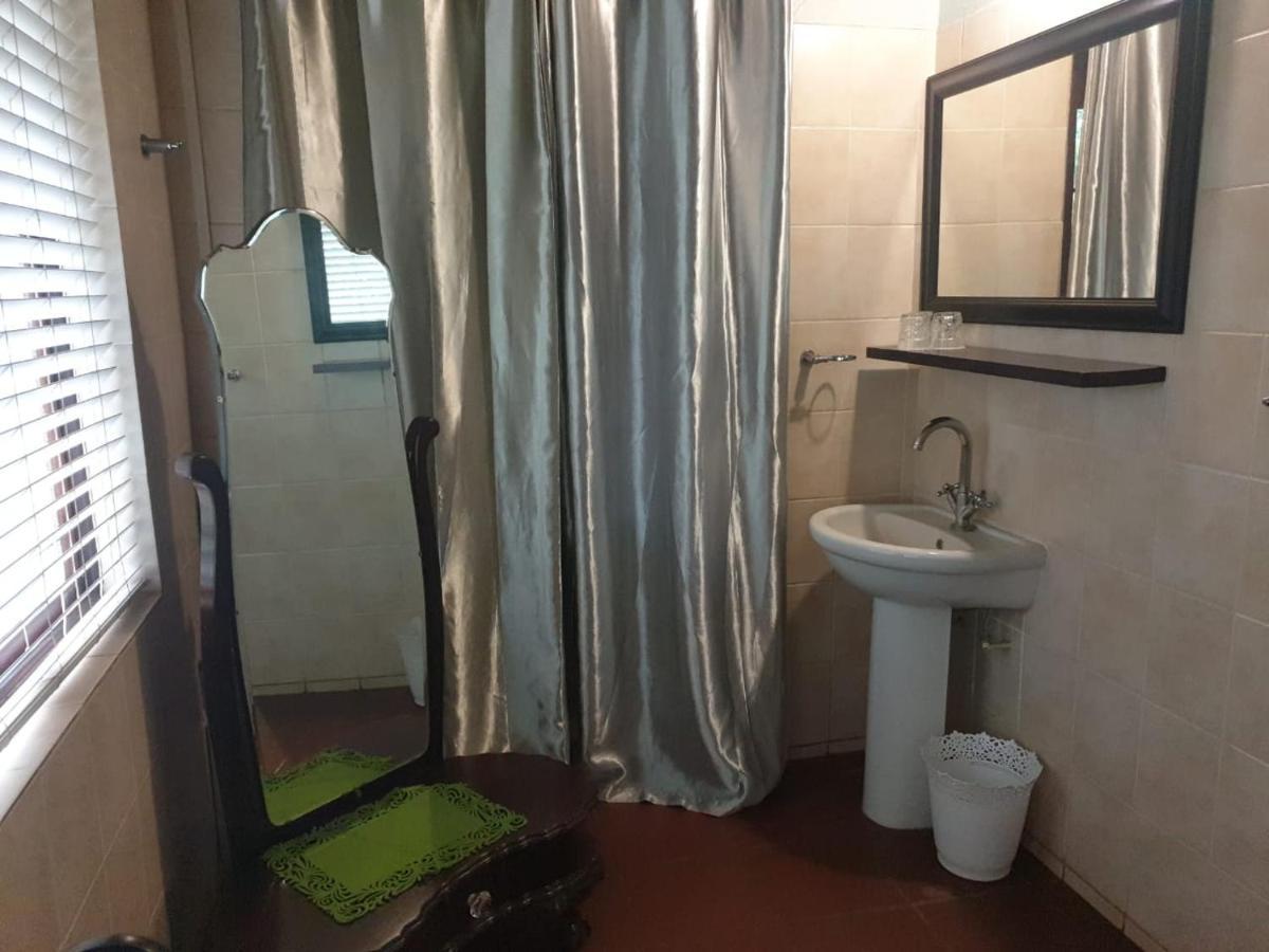 Kruger Allo B&B Komatipoort Exterior photo